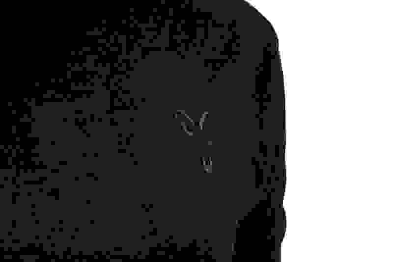 cfx182_187_fox_large_print_logo_black_t_shirt_chest_logo_detailjpg